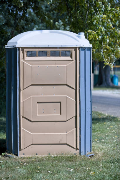 Portable Toilet Options We Offer in Wolfe City, TX